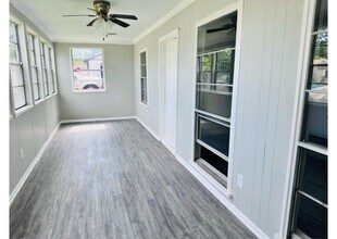 4914 Kelso St in Houston, TX - Foto de edificio - Building Photo