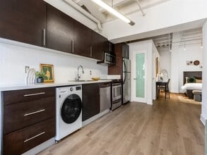 Jaide Lofts in Los Angeles, CA - Foto de edificio - Building Photo