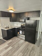 814-814 1/2 Edgar Ave in Beaumont, CA - Building Photo - Building Photo