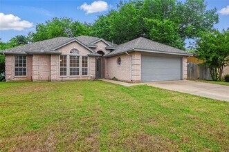 4101 Hideaway Dr in Arlington, TX - Building Photo - Building Photo