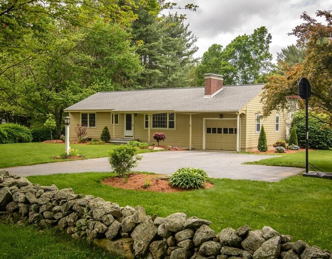 property at 253 W Main St