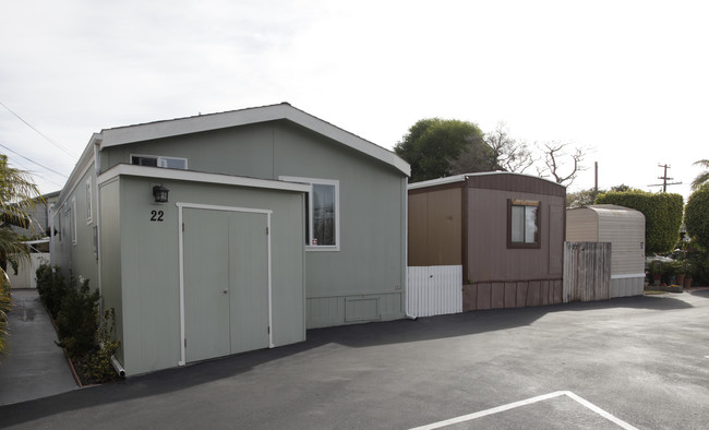 The Palms Mobilehome Park in Costa Mesa, CA - Foto de edificio - Building Photo