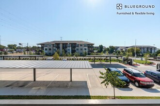 1501 W Howard Ln in Austin, TX - Building Photo - Building Photo
