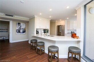 4041 Gulf Shore Blvd N in Naples, FL - Building Photo - Building Photo