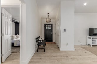 15433 N 63rd St in Scottsdale, AZ - Foto de edificio - Building Photo