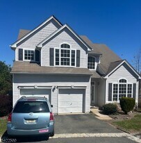209 Winding Hill Dr in Hackettstown, NJ - Building Photo