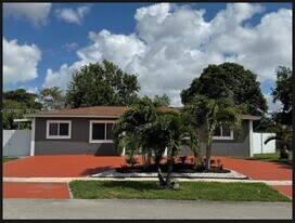 6471 SW 27th St in Miramar, FL - Building Photo