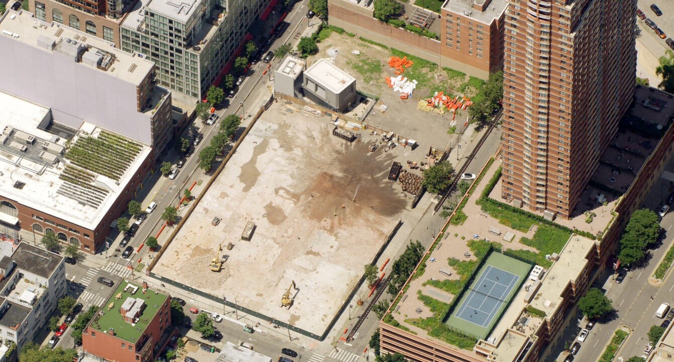 Jasper Hunters Point in Long Island City, NY - Building Photo