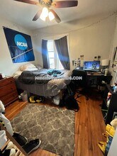 731 Parker St, Unit 3 in Boston, MA - Foto de edificio - Building Photo