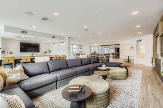 Klara Apartments in Clermont, FL - Foto de edificio - Building Photo