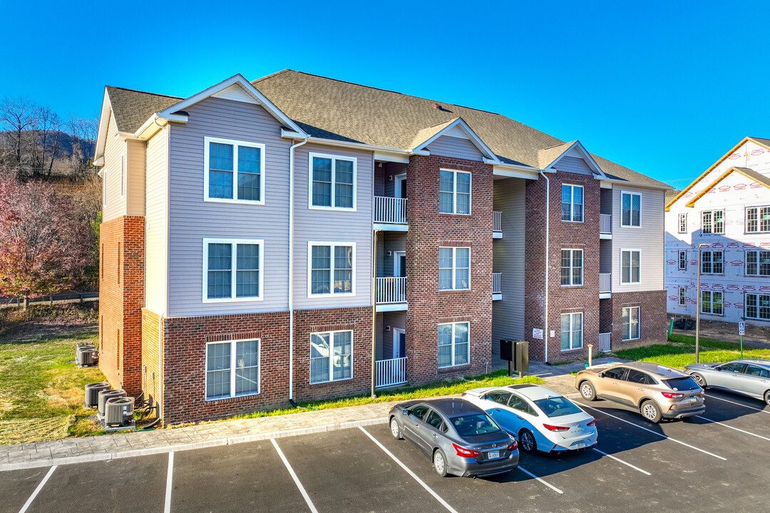 River Retreat in Covington, VA - Building Photo