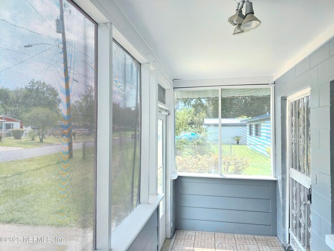 4951 Dallen Lea Dr in Jacksonville, FL - Building Photo - Building Photo