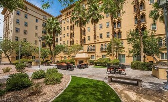 2405 W Serene Ave in Las Vegas, NV - Building Photo