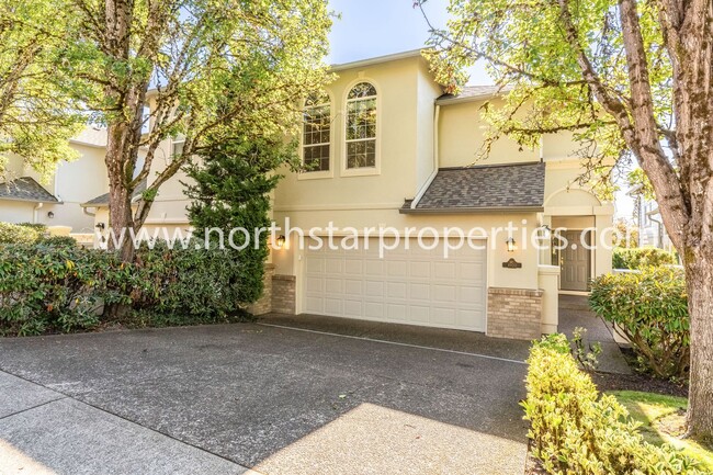 4920 Mulholland Dr in Lake Oswego, OR - Building Photo - Building Photo
