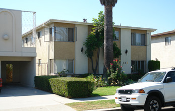 335 N Howard St in Glendale, CA - Building Photo - Building Photo