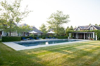 587 Sagaponack Road in Sagaponack, NY - Building Photo - Building Photo