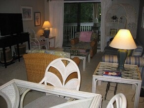 100 Colonnade Dr in Hilton Head Island, SC - Building Photo - Building Photo