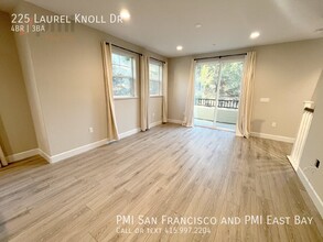 225 Laurel Knoll Dr in Martinez, CA - Building Photo - Building Photo