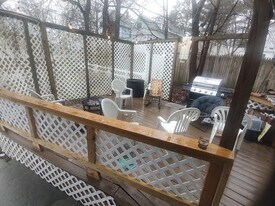 33 Charles St, Unit 33 charles st. in Bangor, ME - Building Photo