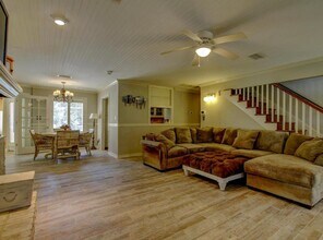 702 N Lakeside Dr in Destin, FL - Building Photo - Building Photo