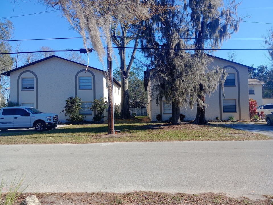 1225 Kennedy Rd in Daytona Beach, FL - Building Photo