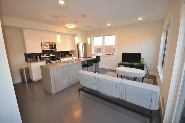 663 Massachusetts Ave, Unit 659-4