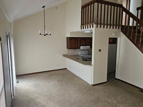 763 Karlson Dr in Mansfield, OH - Foto de edificio - Building Photo