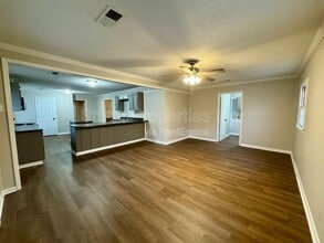 408 Thorne St in Florence, AL - Building Photo - Building Photo