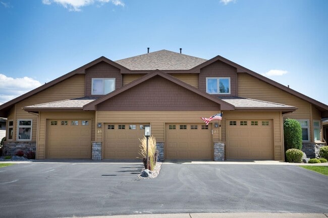 property at 27 Bay Harbor Dr