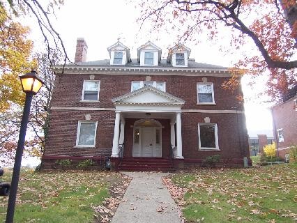 360 Edwards St in New Haven, CT - Building Photo