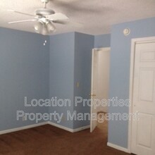 828 Maine St in Lawrence, KS - Building Photo - Building Photo