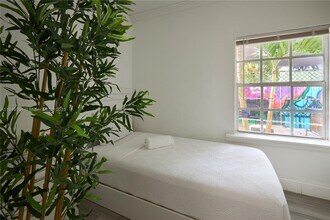 337 NW 34th St in Miami, FL - Building Photo - Building Photo