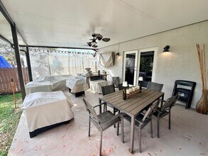 243 SW 5th St in Dania Beach, FL - Foto de edificio - Building Photo