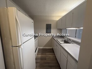 1401 Collegiate Cir in Raleigh, NC - Foto de edificio - Building Photo