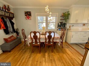 6822 Donahue Ct in Falls Church, VA - Building Photo - Building Photo