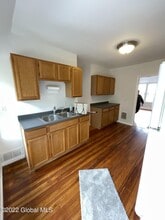 3464 Rosendale Rd in Niskayuna, NY - Building Photo - Building Photo