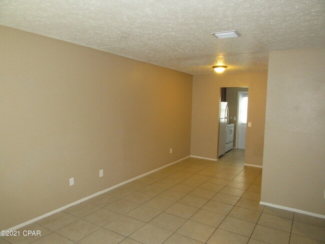 1104 W 19th Ct in Lynn Haven, FL - Building Photo - Building Photo
