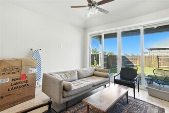 2105 Suncup St in Leander, TX - Building Photo - Building Photo