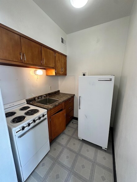 26 S Galena Ave in Freeport, IL - Building Photo - Building Photo