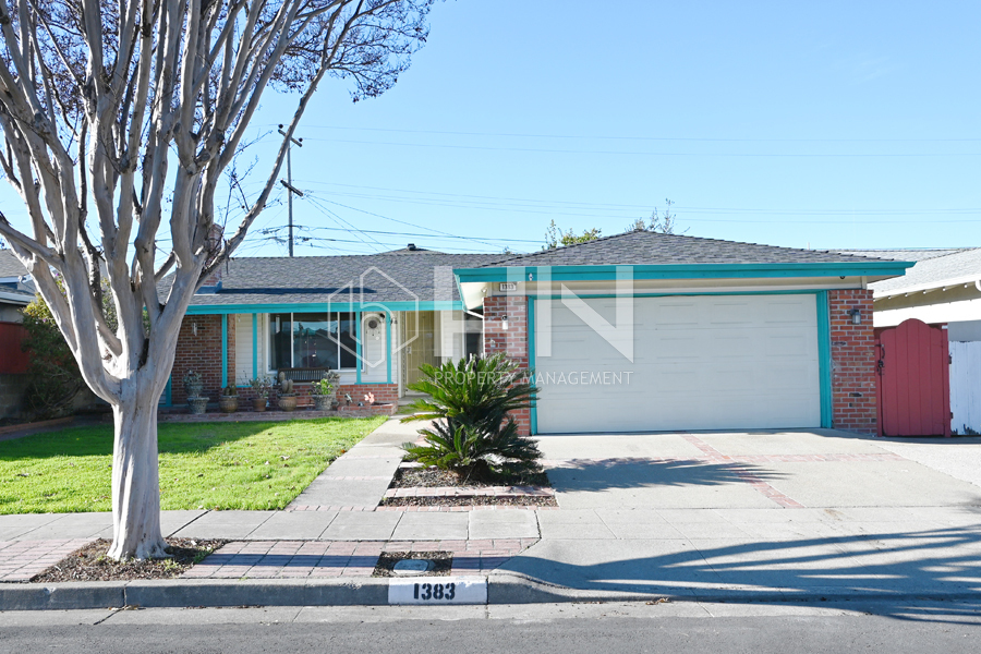 1383 Homestead Ln in Hayward, CA - Building Photo