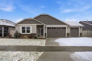 4268 May Ella Lp in Post Falls, ID - Building Photo