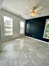 300 Dockside Dr in Jacksonville, NC - Building Photo - Building Photo