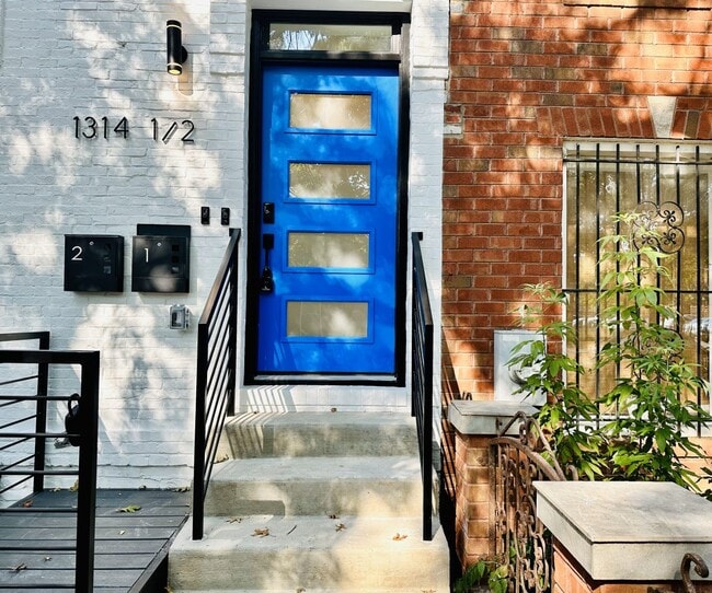 1314 5th St NW, Unit 1 in Washington, DC - Foto de edificio - Building Photo