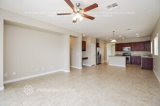 1015 W Desert Valley Dr in San Tan Valley, AZ - Building Photo - Building Photo