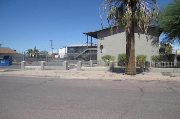 Jasmin Court Apartments in Phoenix, AZ - Foto de edificio - Building Photo