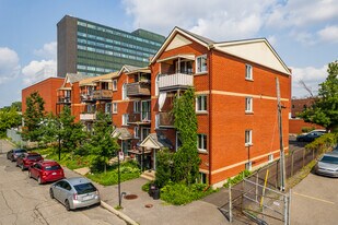 2150-2158 Disraeli Rue in Montréal, QC - Building Photo