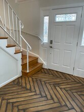 6204 Greeley Blvd in West Springfield, VA - Foto de edificio - Building Photo