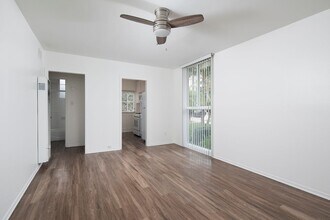 330 Rosemont St in San Diego, CA - Building Photo - Building Photo
