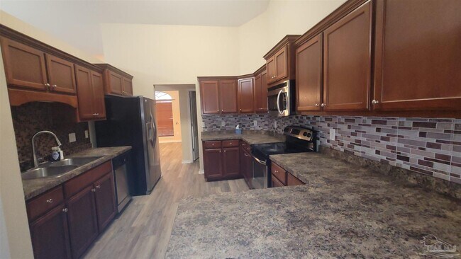 5524 Tucker Circle in Pace, FL - Building Photo - Building Photo