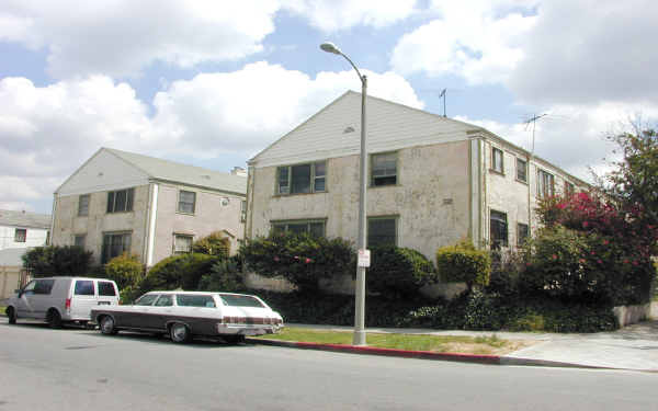 760-766 N Madison Ave in Los Angeles, CA - Building Photo - Building Photo